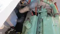 Tàu kéo lưới để bán