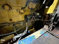 Tàu kéo lưới để bán
