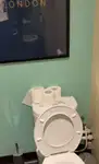 Tàu chở khách và hàng hóa để bán