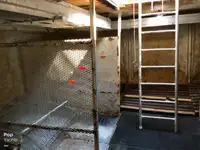 Tàu kéo lưới để bán