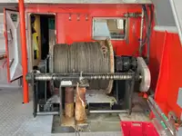 Tàu kéo lưới để bán