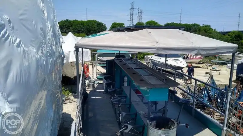 Tàu container để bán