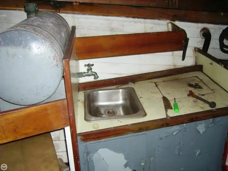 Sà lan để bán