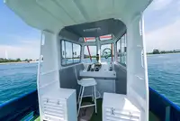 Tàu làm việc để bán
