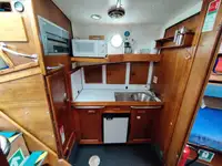 Tàu khảo sát để bán