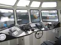 Tàu làm việc để bán