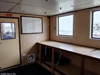 Tàu khảo sát để bán