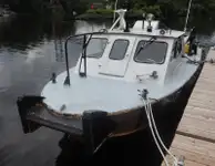 Tàu chở thủy thủ đoàn để bán