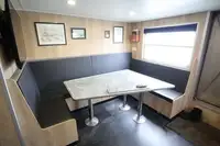 Tàu kéo để bán