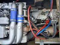 Tàu làm việc để bán