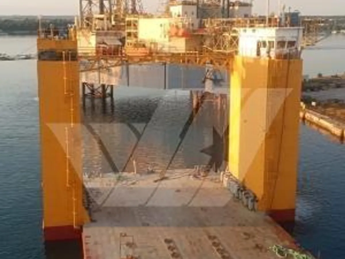 Bến nổi để bán