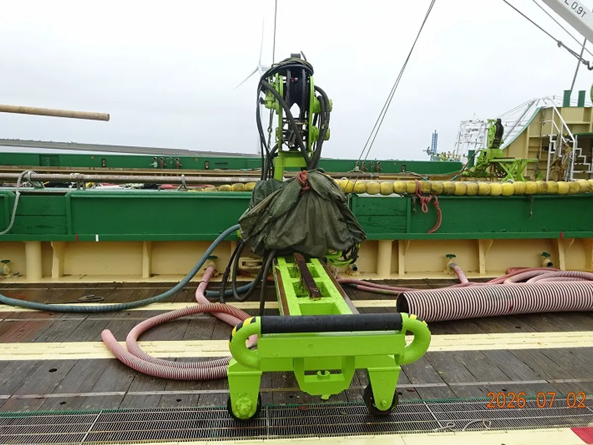 Tàu lưới vây để bán