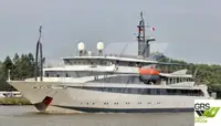 Tàu du lịch rao bán