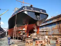 Tàu nạo vét để bán