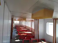 Tàu chở khách để bán
