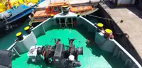 Tàu kéo để bán