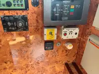 Tàu dẫn đường để bán