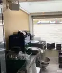 Tàu chở khách và hàng hóa để bán