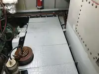Tàu làm việc để bán