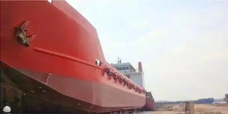 Tàu đổ bộ, chở hàng để bán