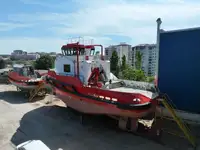 Tàu kéo để bán