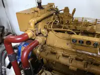 Tàu kéo lưới để bán