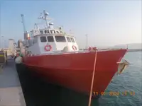 Tàu chở thủy thủ đoàn để bán