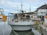 Tàu câu dài để bán
