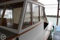 Tàu chế biến cá để bán