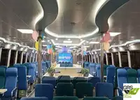 Tàu du lịch để bán
