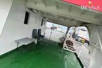 Tàu phà để bán