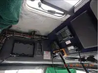 Tàu kéo lưới để bán