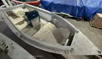 Tàu làm việc để bán