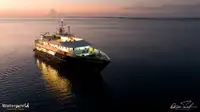 Tàu hỗ trợ lặn để bán