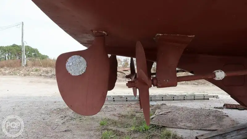Tàu tuần tra để bán