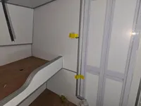Tàu chở thủy thủ đoàn để bán