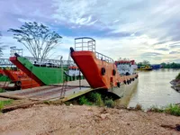 Tàu đổ bộ, chở hàng để bán