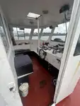 Tàu làm việc để bán