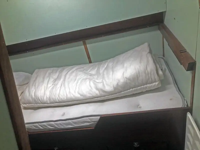 Tàu kéo để bán