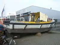 Tàu kéo để bán