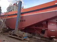 Tàu kéo để bán