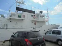 Tàu tuần tra để bán