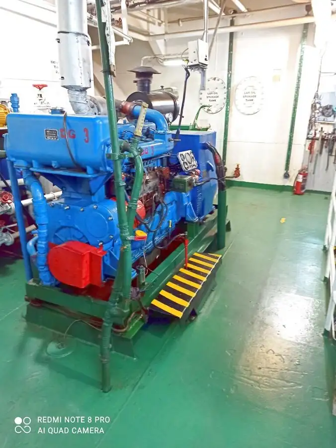 Tàu chở hàng rời để bán