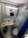 Tàu du lịch để bán
