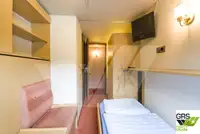 Tàu du lịch để bán