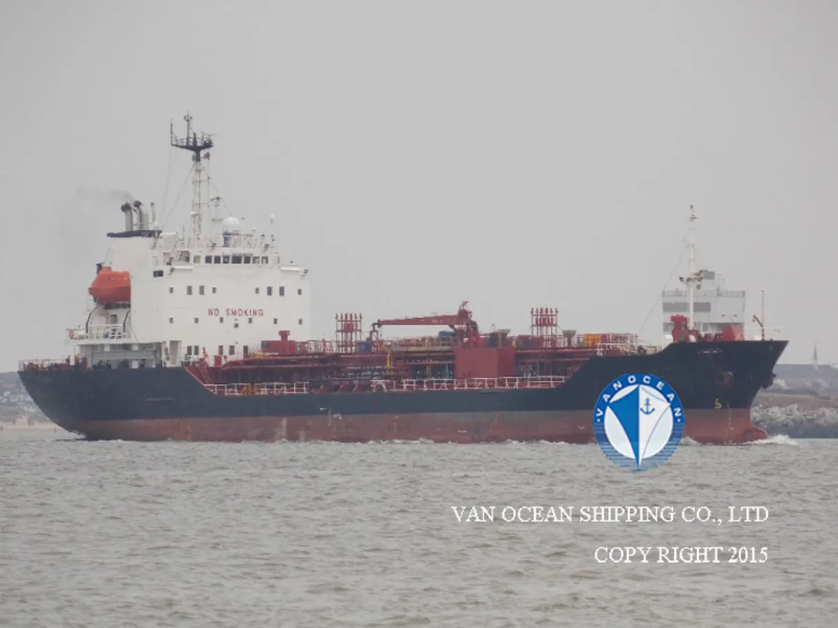 Tàu chở dầu/hóa chất để bán