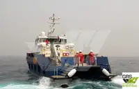 Tàu chở thủy thủ đoàn để bán