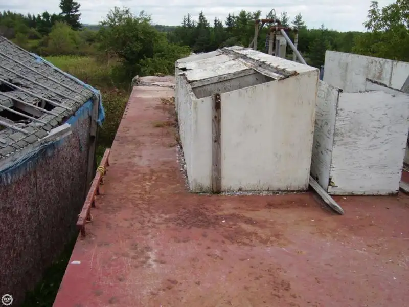 Sà lan để bán