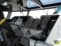 Tàu chở thủy thủ đoàn để bán