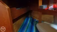 Tàu kéo lưới để bán